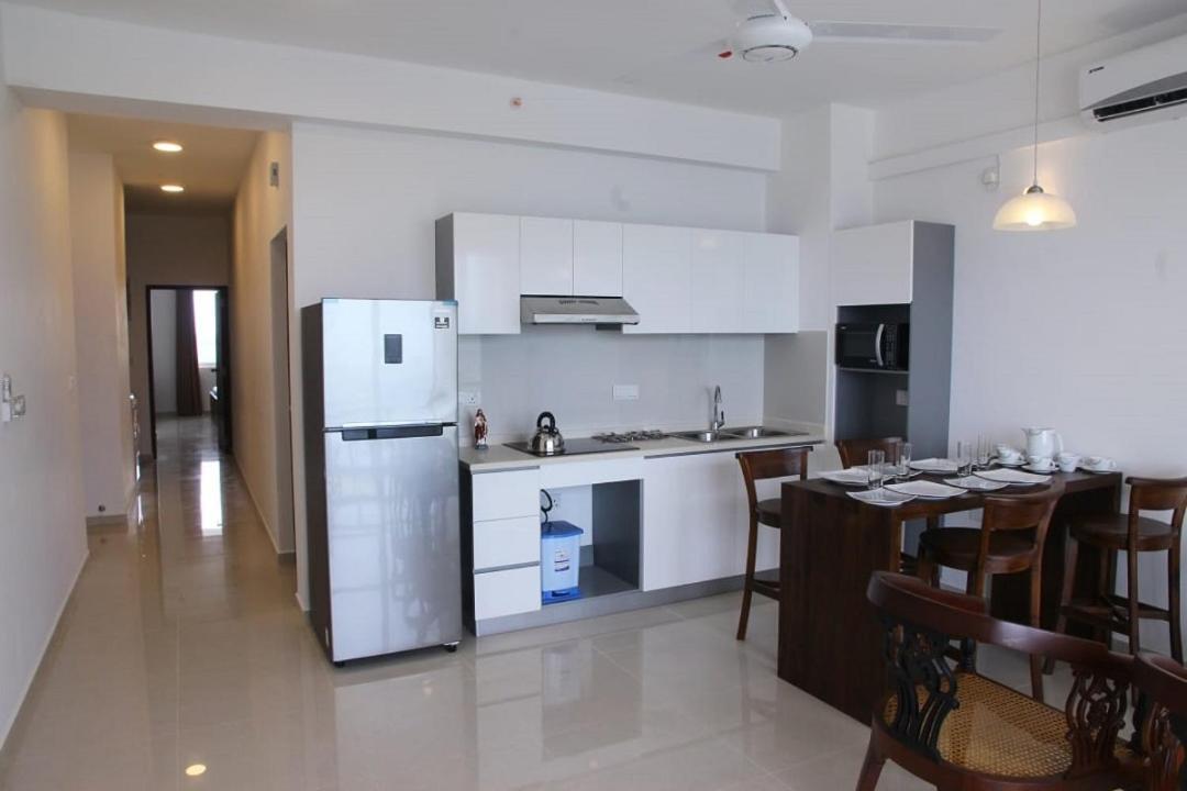 Apartament Aqua Vista Uswetakeiyawa Zewnętrze zdjęcie